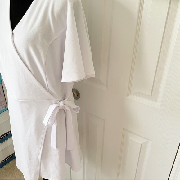 CATO White Wrap Front Romper Size 18W - Picture 3 of 7